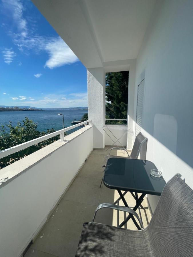 Villa Lovorka By Villa Eva Omišalj Buitenkant foto