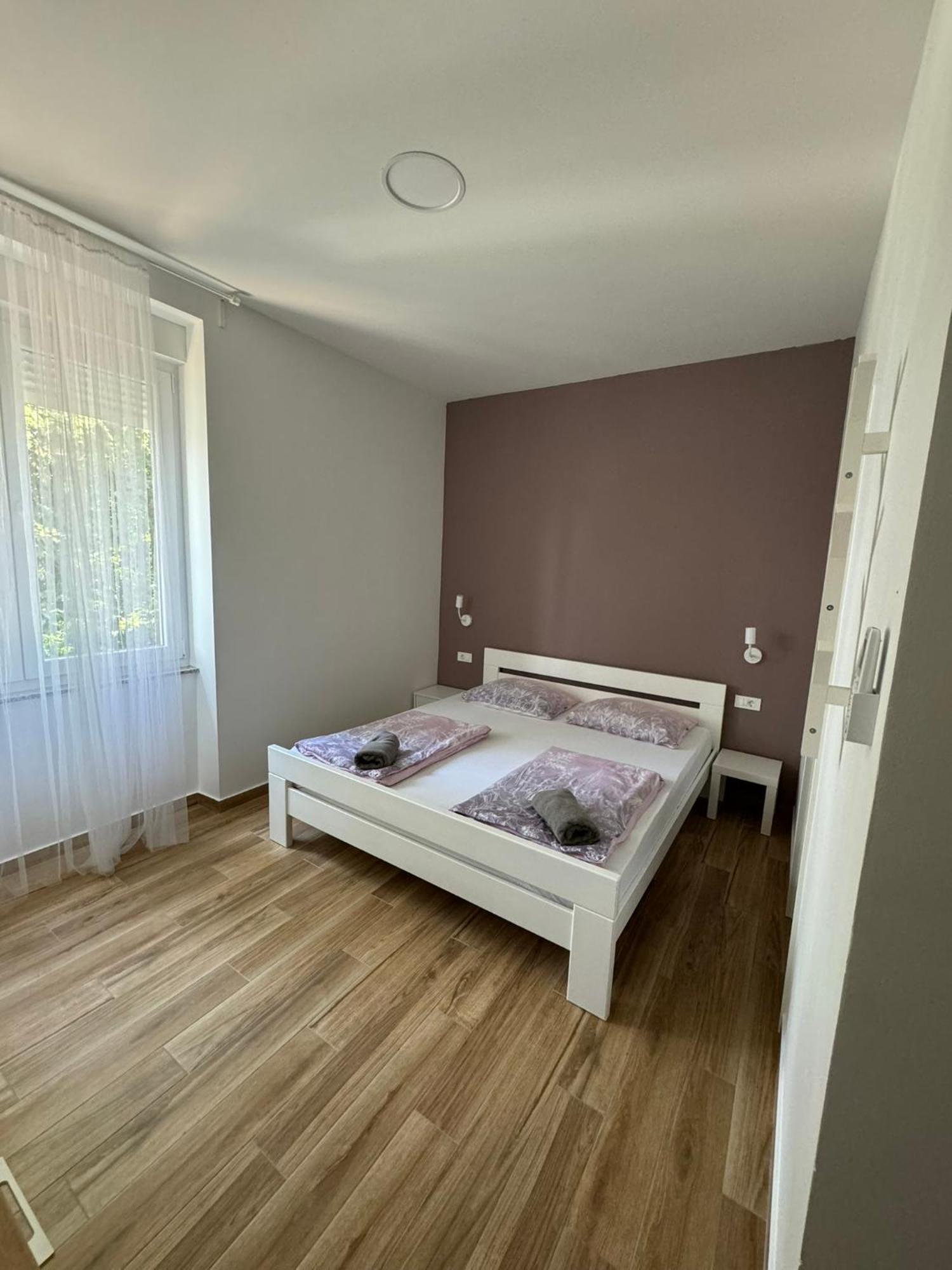 Villa Lovorka By Villa Eva Omišalj Kamer foto
