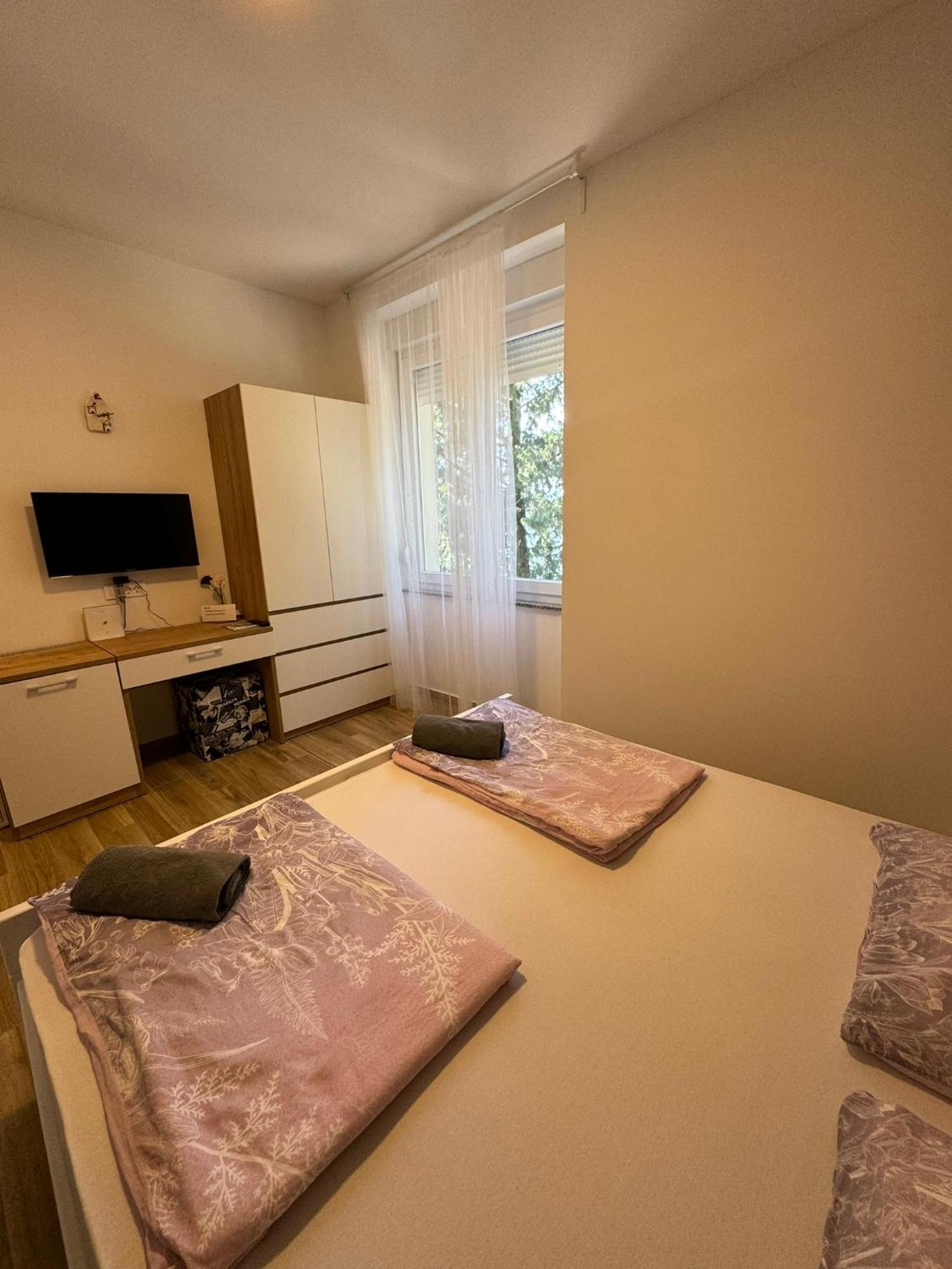 Villa Lovorka By Villa Eva Omišalj Kamer foto